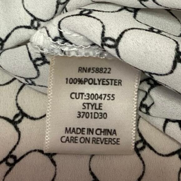 Max Studio Women's White Black Geometric Print Long Sleeve Button Up Shirt Top S - Picture 4 of 4